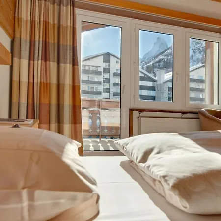 Hotel Sarazena 3*