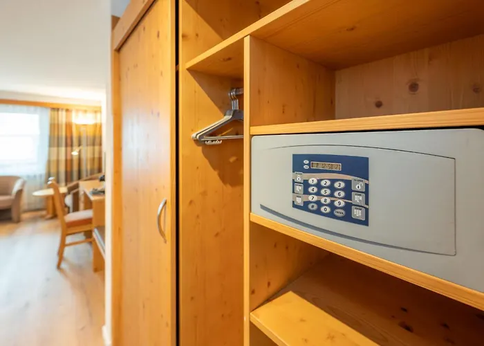 ホテル サラズィナ 3*