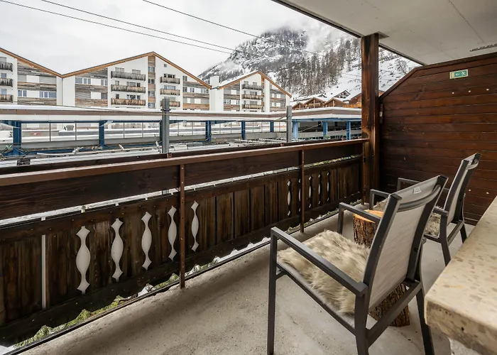 サラズィナ ホテル 3*