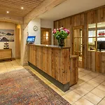 Отель Sarazena 3*